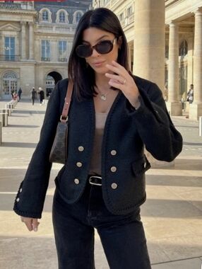ZARA WOMAN Gold BUTTONED TEXTURED JACKET BLACK Cropped Blazer